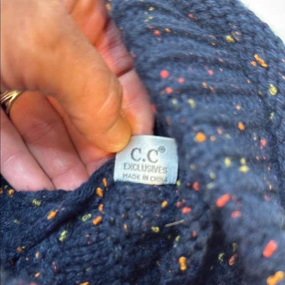C.C Exclusives, Adult Navy Beanie with Multicolor Speckles, hole for bun, NWT - Picture 4 of 9